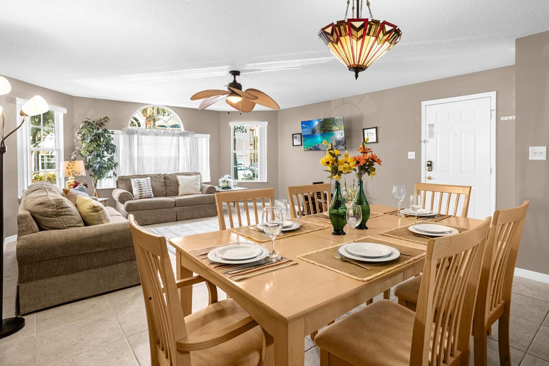 Ground Level With Garden Patio * Kissimmee